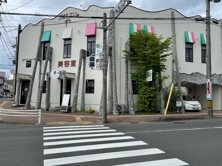 NOVEL旭ヶ丘店の内観・外観1