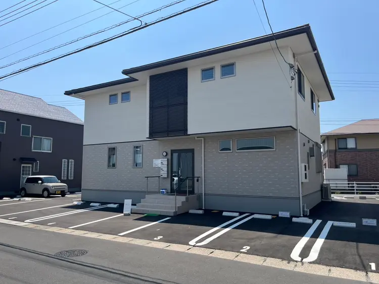 アイブロウ Rain 岡山店の内観・外観1