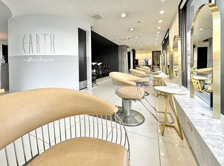 EARTH長野稲田店の内観・外観1