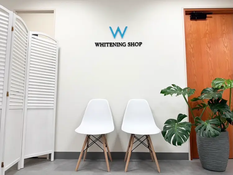 WHITENING SHOP 銀座7丁目店の内観・外観1