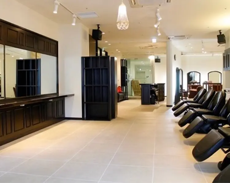 C'sの内観・外観2