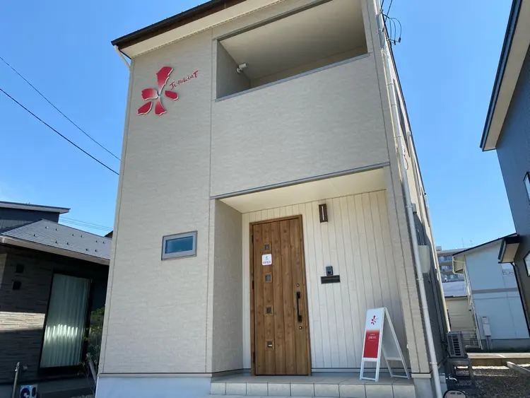 Asterの内観・外観1