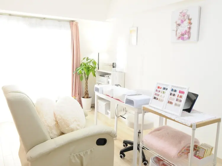 ManiNailの内観・外観2