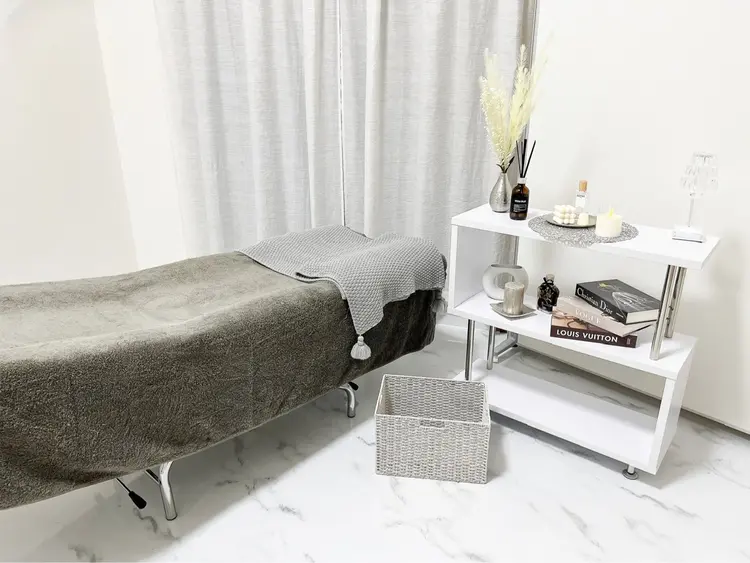 - private eye salon -  chez vieleの内観・外観2