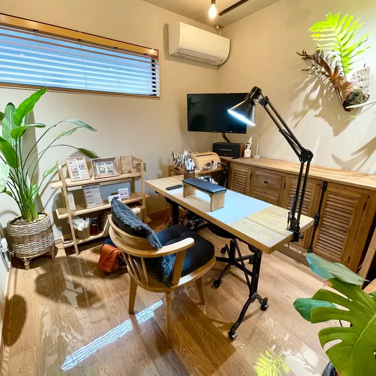 𝐑𝐞𝐧𝐚𝐫𝐝-𝐏𝐫𝐢𝐯𝐚𝐭𝐞 𝐧𝐚𝐢𝐥 𝐬𝐚𝐥𝐨𝐧-の内観・外観2