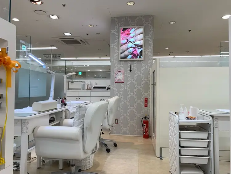 Oznail 池袋店の内観・外観2