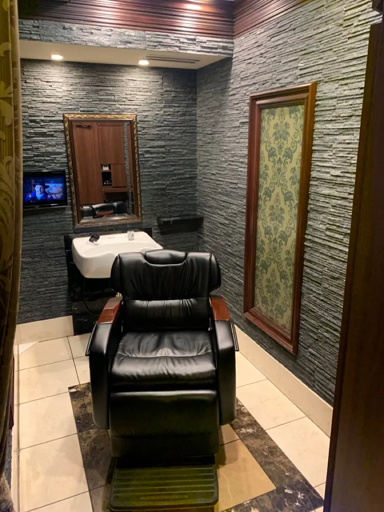 ヒロ銀座barbershop川崎店の内観・外観2