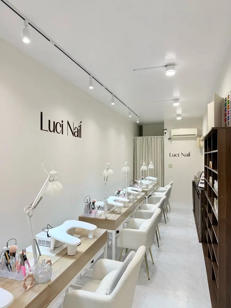 Luci Nailの内観・外観2