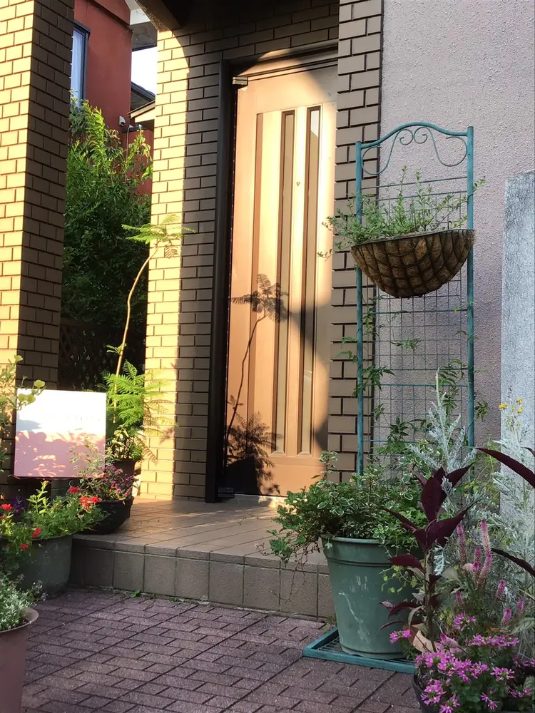 メナードフェイシャルサロン法華寺の内観・外観1