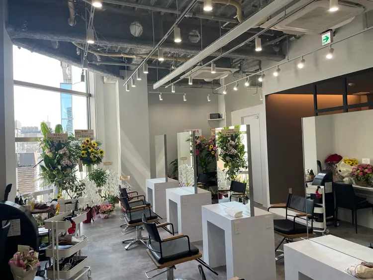 INCEPTIONの内観・外観1