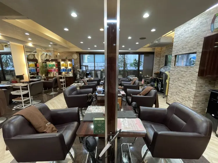 CHARA池袋本店の内観・外観2