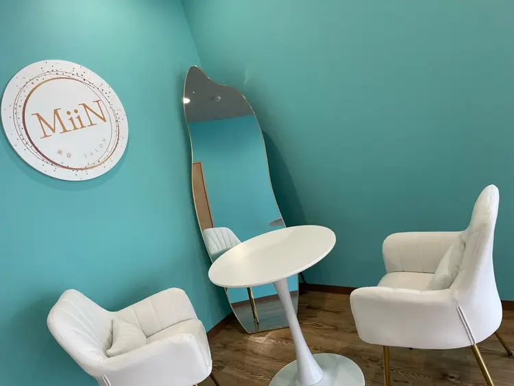 美容 salon MiiNの内観・外観2