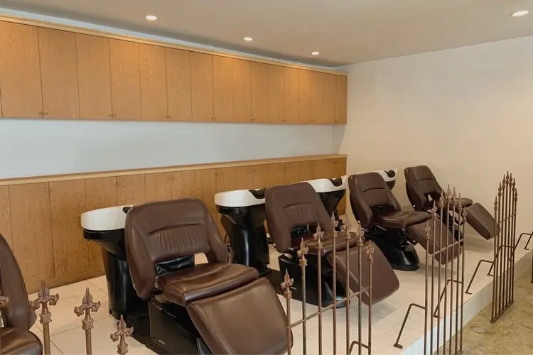 Defiの内観・外観1