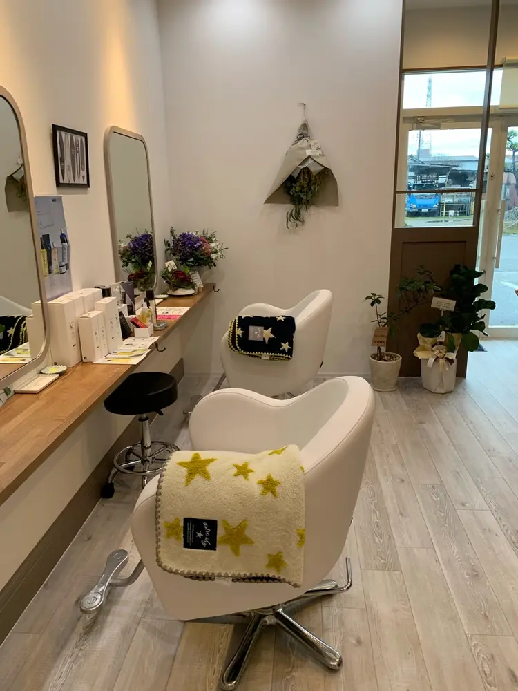 ALLURE hair&esteの内観・外観1