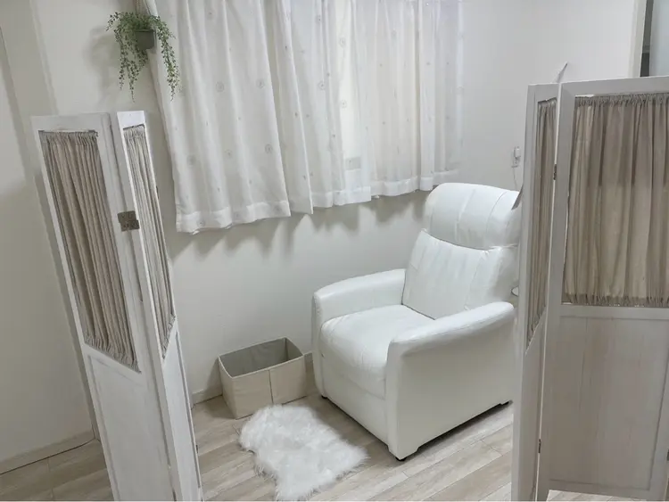 WHITE EYE 名駅店の内観・外観1