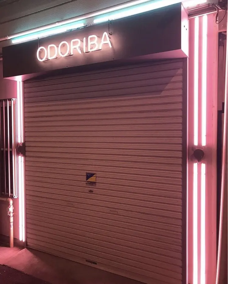 ODORIBAの内観・外観1