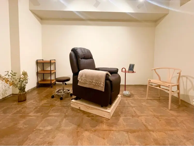 【赤坂 まつげと眉の専門店】chiffonの内観・外観2