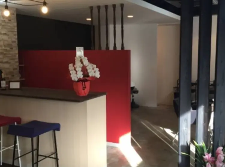 ASUSIAの内観・外観3