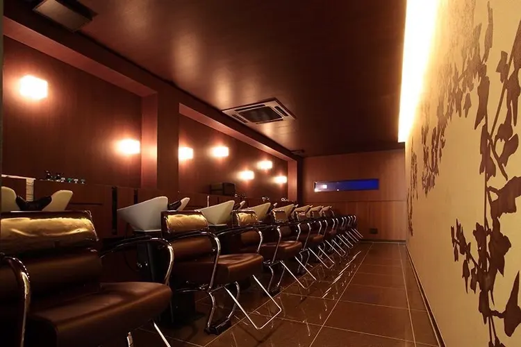 アンフェリール原島店の内観・外観2