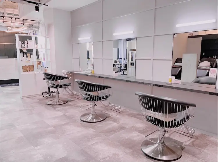 AVANCE元町店の内観・外観1