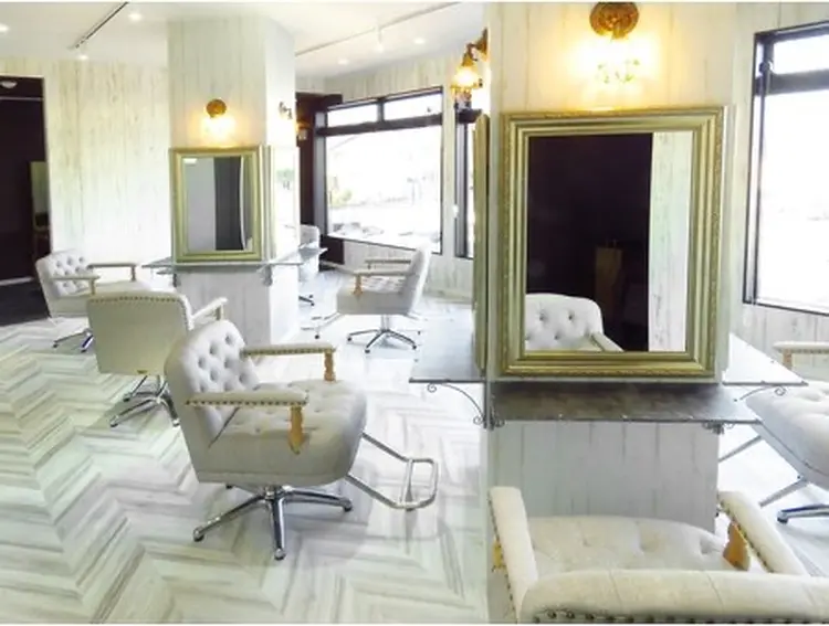 Hair&Lash Jiinaの内観・外観2