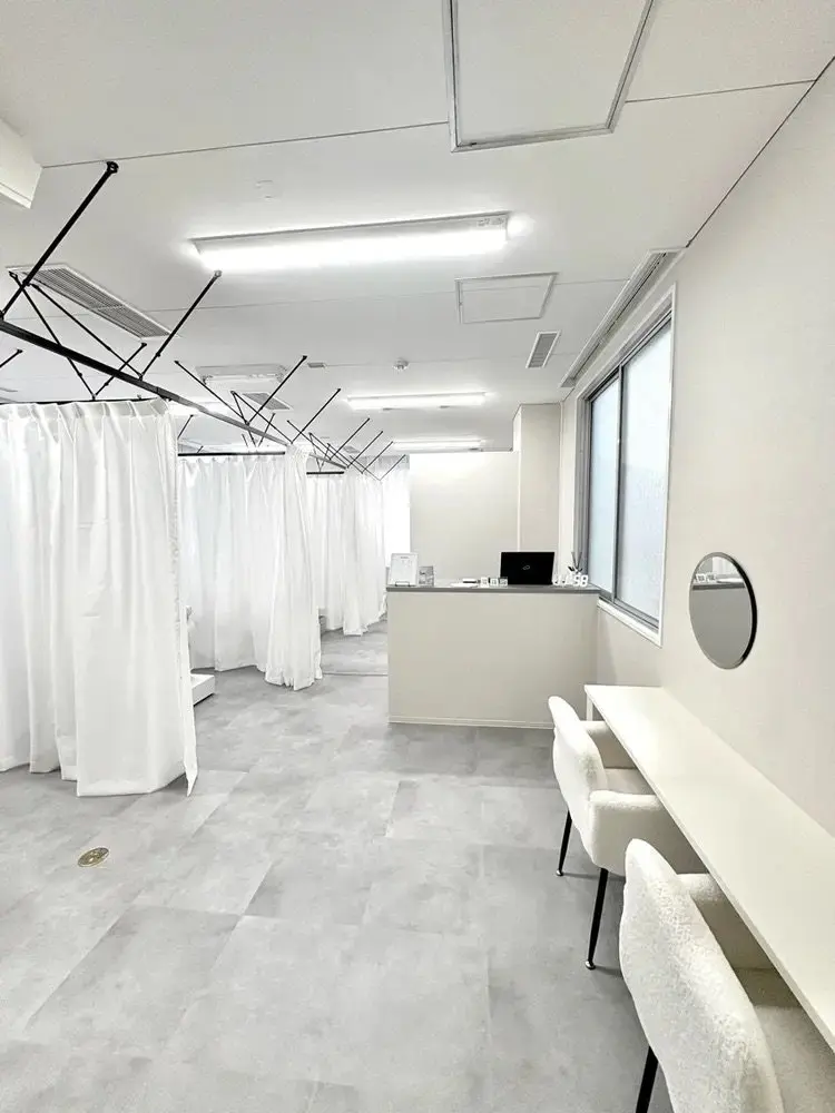 NOA Lashes 茨木店の内観・外観1