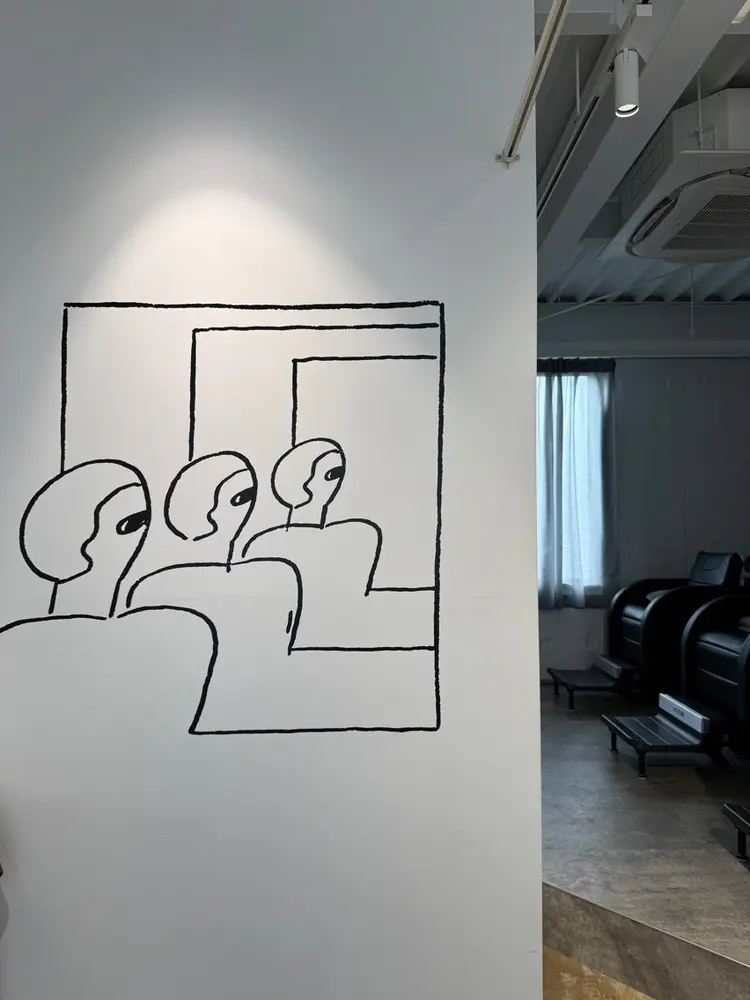 WARESの内観・外観1