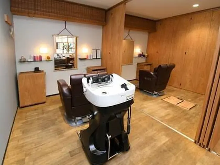 喫茶と美容室 茶の間の内観・外観2