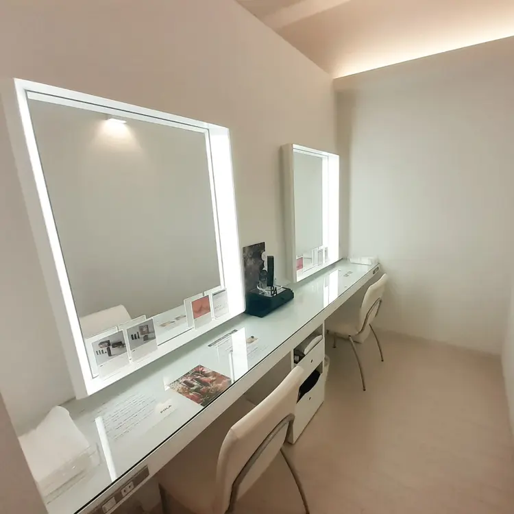 POLATHEBEAUTYヨシヅヤ蟹江店の内観・外観3