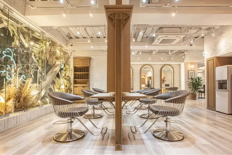 クロエ新宿の内観・外観1