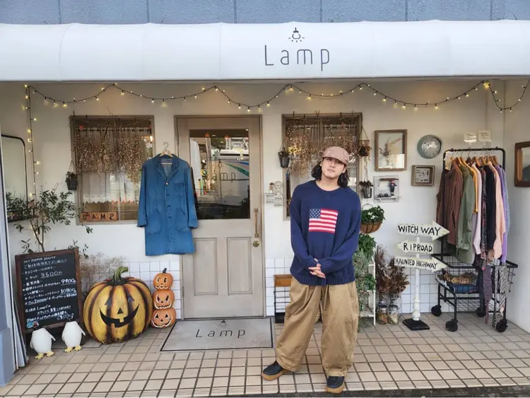 Lampの内観・外観1