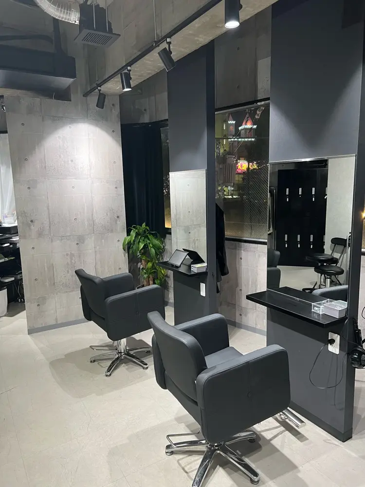 _WHITE京橋店の内観・外観2