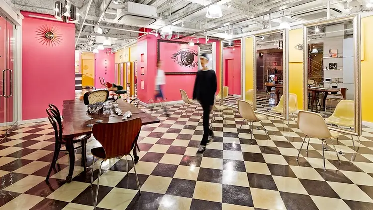 TICK-TOCK Torwestの内観・外観1