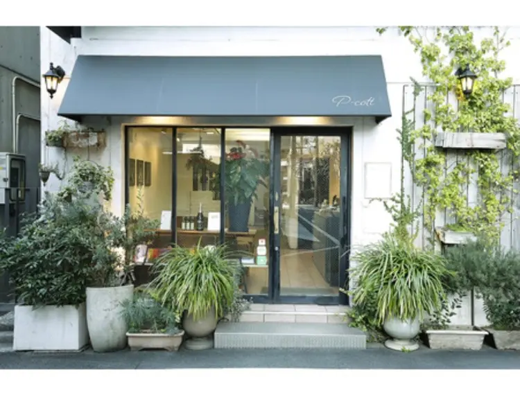 P-cottの内観・外観1