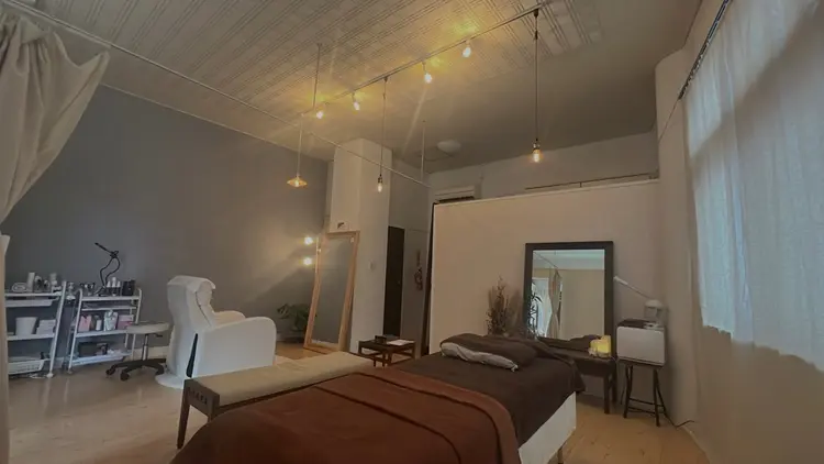 PALMの内観・外観1