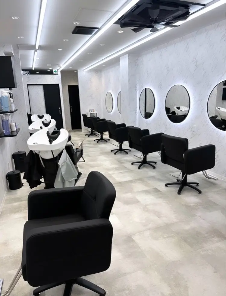 hair salon dot. mooda 韓国風サロン 町田店の内観・外観1