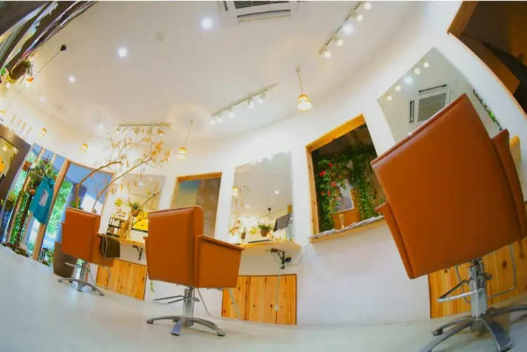 HairGardenRePUREの内観・外観1