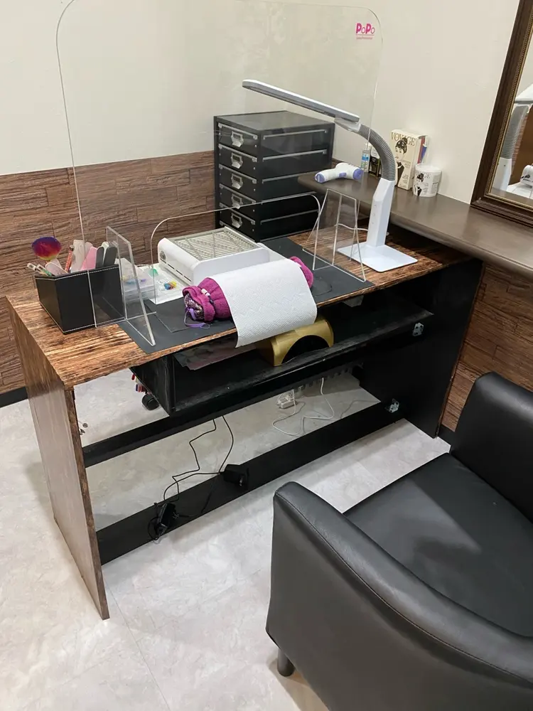 369NAILの内観・外観1