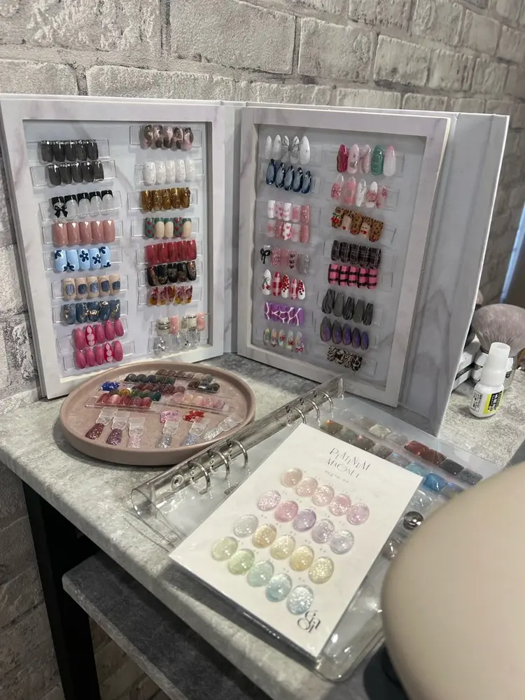 Luann nailの内観・外観1