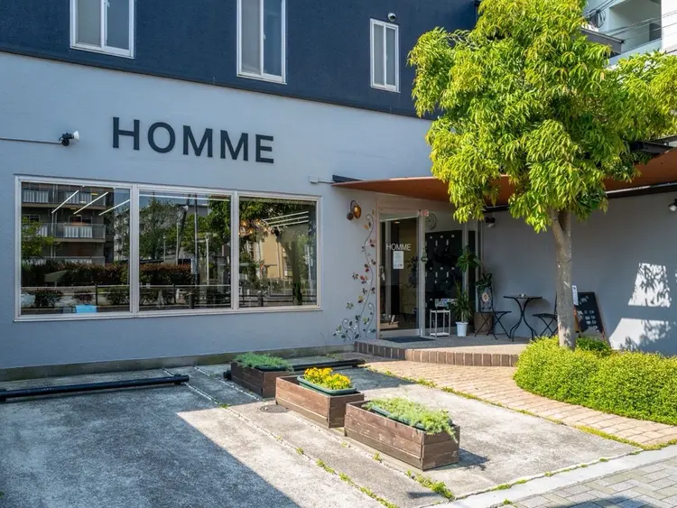HOMMEの内観・外観1