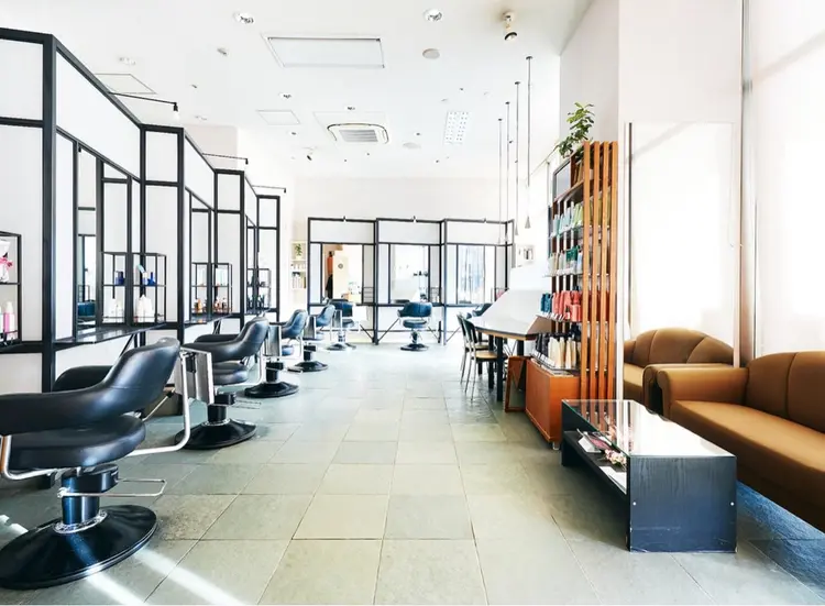 コム・マティスの内観・外観1