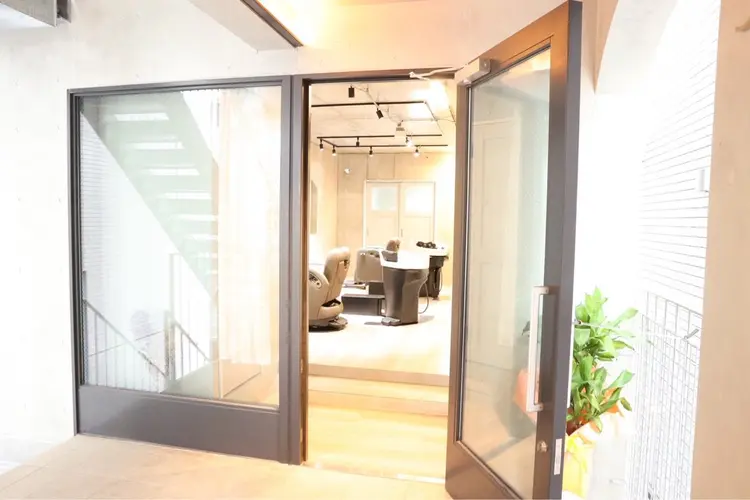 waRinの内観・外観2