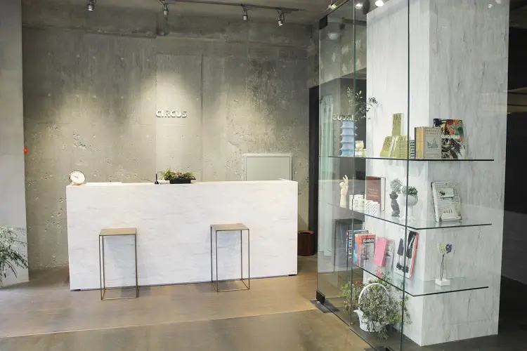 ROBBY表参道の内観・外観2