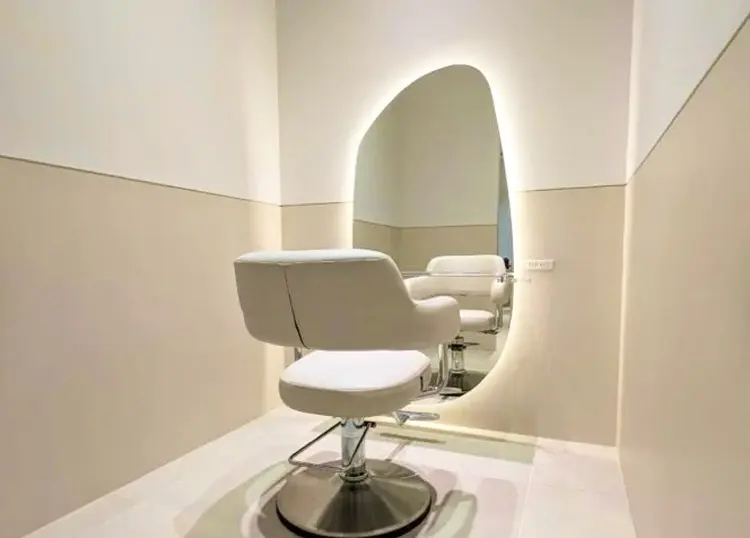 SALOWIN京都河原町店の内観・外観2