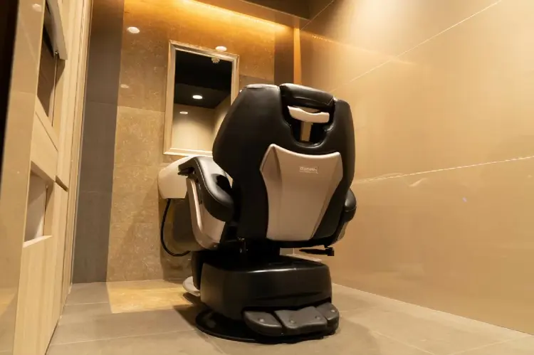 ヒロ銀座バーバーショップ大宮店の内観・外観2