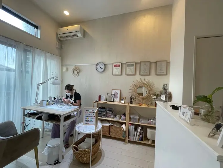 naonailの内観・外観2