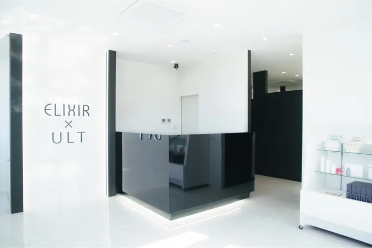 脱毛専門サロンElixirの内観・外観2