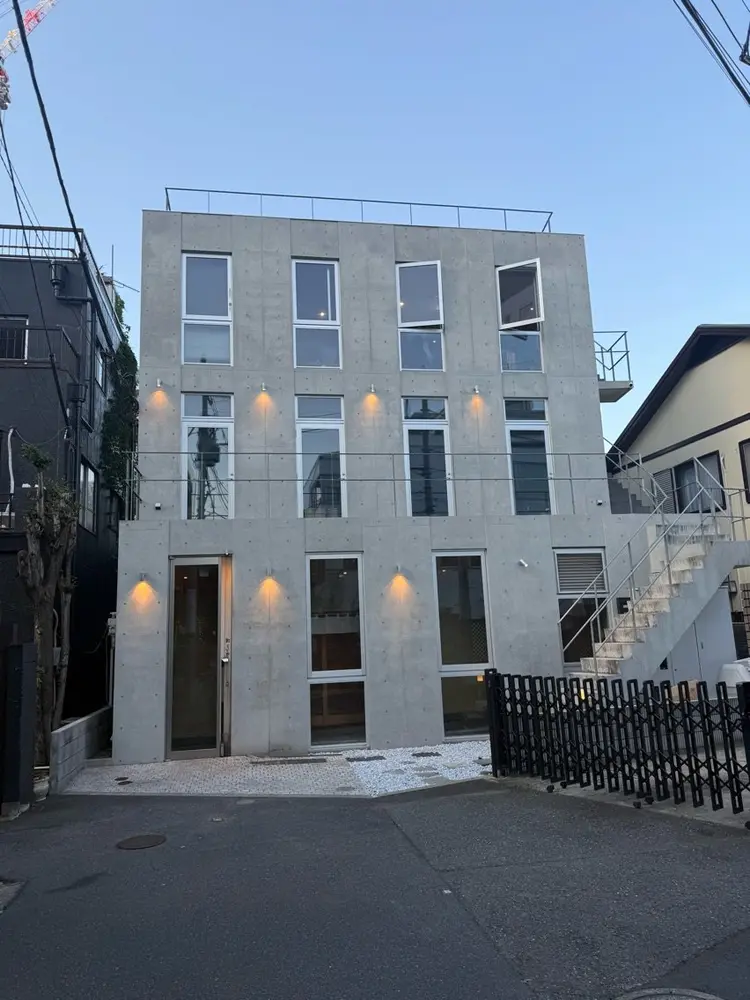 NEERの内観・外観1