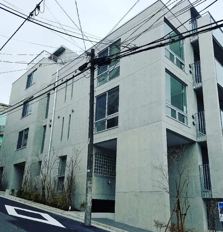 マニブルームの内観・外観1