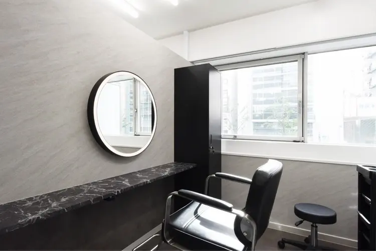 FRAME+spa&hair room なんば駅前店の内観・外観2